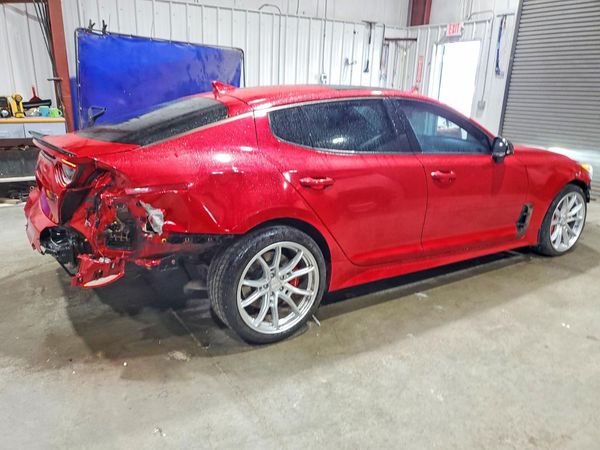 2018 KIA STINGER GT2
