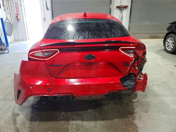 2018 KIA STINGER GT2