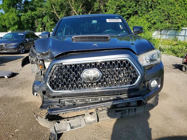 2018 TOYOTA TACOMA