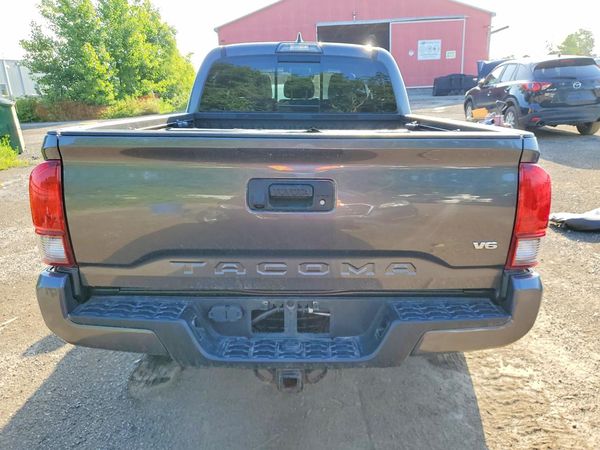 2018 TOYOTA TACOMA