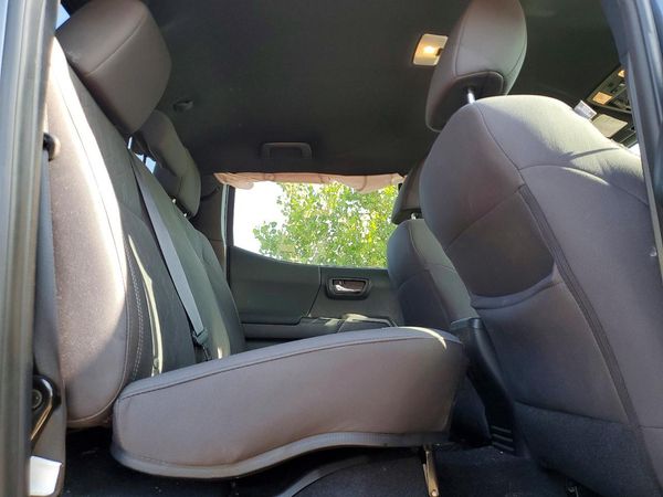 2018 TOYOTA TACOMA