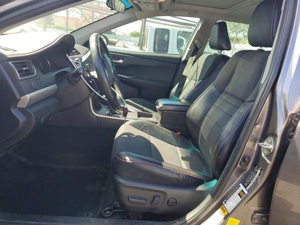 2016 TOYOTA CAMRY