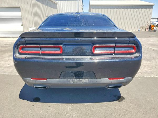 2016 DODGE CHALLENGER SXT