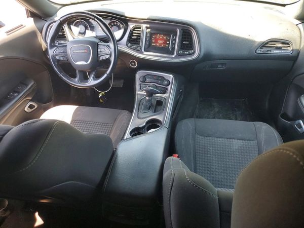 2016 DODGE CHALLENGER SXT