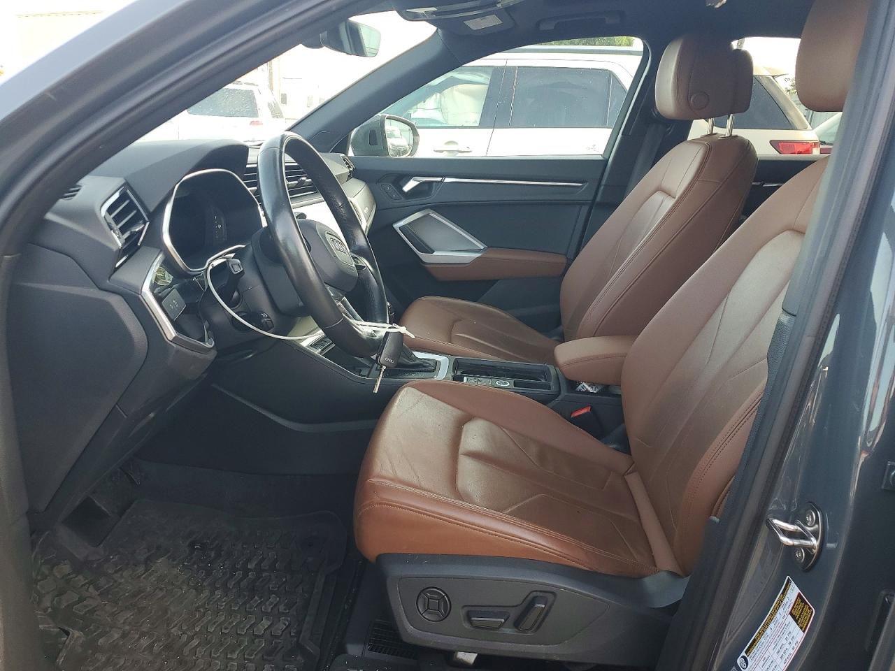 2022 AUDI Q3 quattro Premium Plus