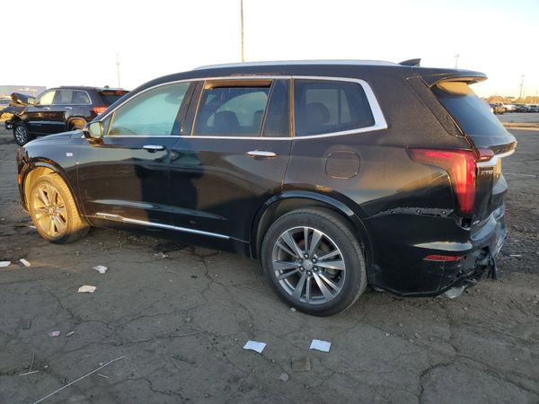 2021 CADILLAC XT6