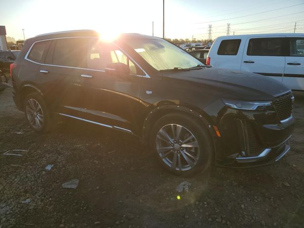 2021 CADILLAC XT6