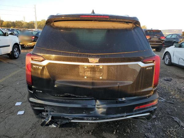 2021 CADILLAC XT6