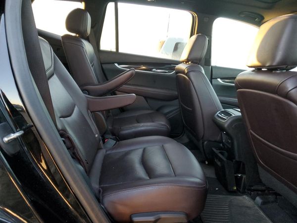 2021 CADILLAC XT6