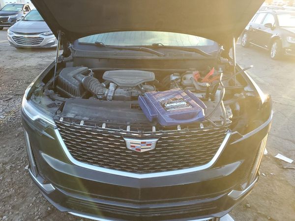 2021 CADILLAC XT6