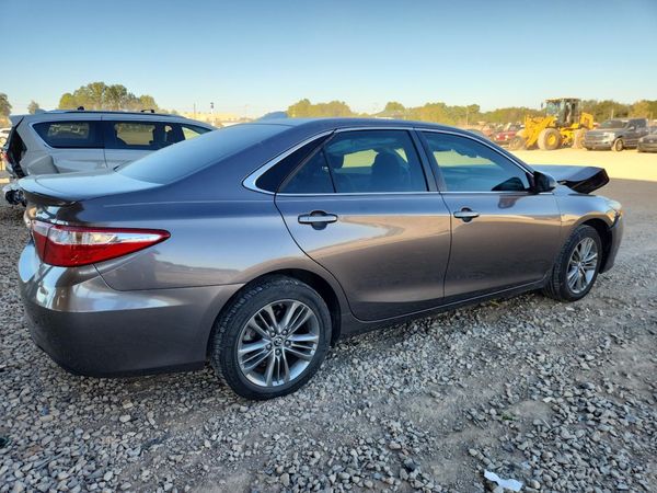 2017 TOYOTA CAMRY