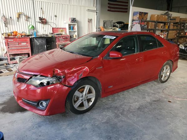 2014 TOYOTA CAMRY Hybrid