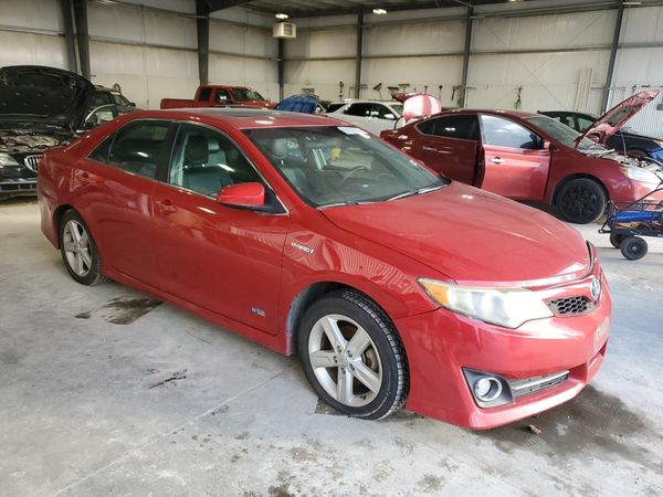 2014 TOYOTA CAMRY Hybrid