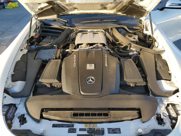 2016 MERCEDES-BENZ AMG GT