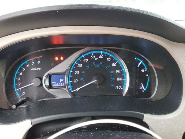2014 TOYOTA SIENNA