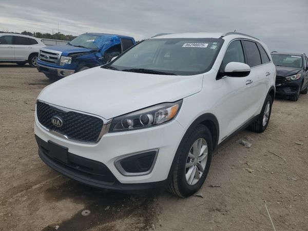 2017 KIA SORENTO L, LX