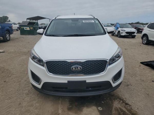 2017 KIA SORENTO L, LX