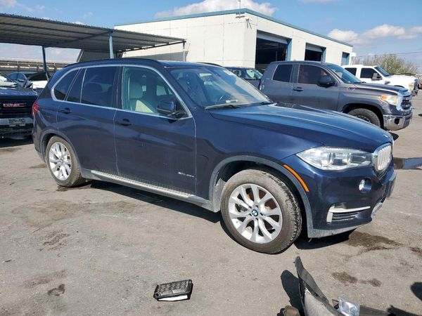 2016 BMW X5 xDrive40e — Passenger 3/4