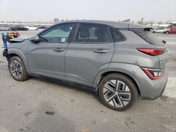 2023 HYUNDAI KONA SE