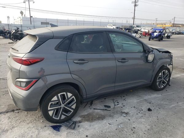 2023 HYUNDAI KONA SE