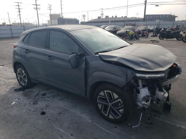 2023 HYUNDAI KONA SE