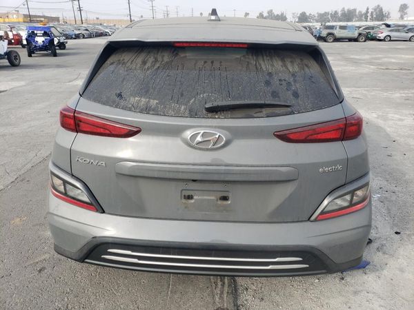 2023 HYUNDAI KONA SE
