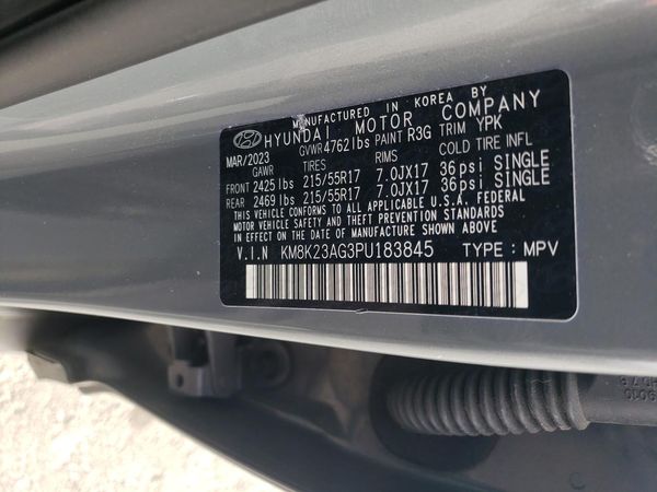 2023 HYUNDAI KONA SE