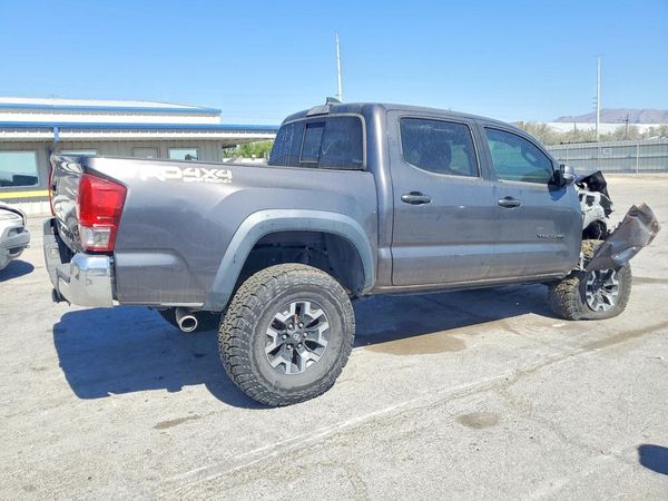 2017 TOYOTA TACOMA