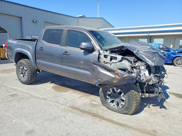 2017 TOYOTA TACOMA