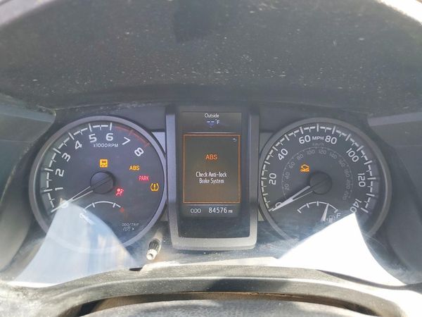 2017 TOYOTA TACOMA