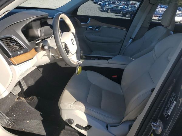 2022 VOLVO XC90 Momentum (excl S60)