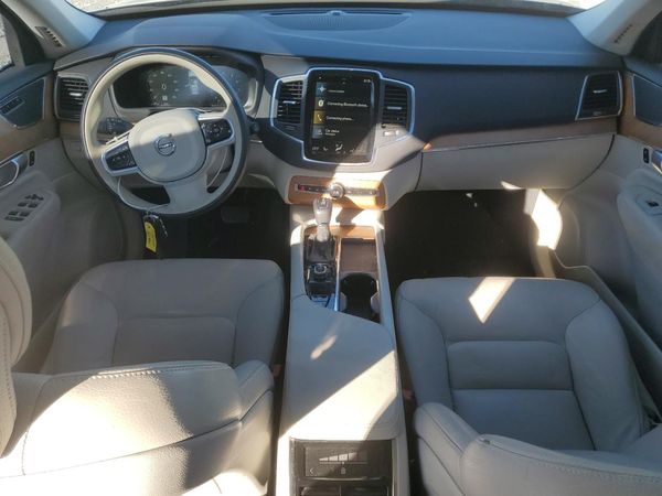 2022 VOLVO XC90 Momentum (excl S60)