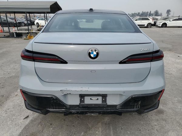 2023 BMW 740