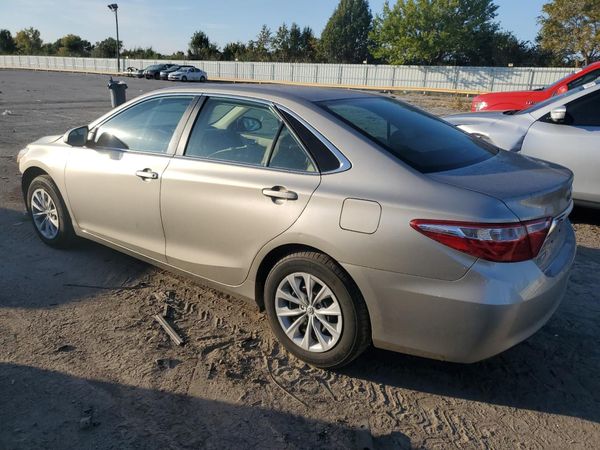 2015 TOYOTA CAMRY