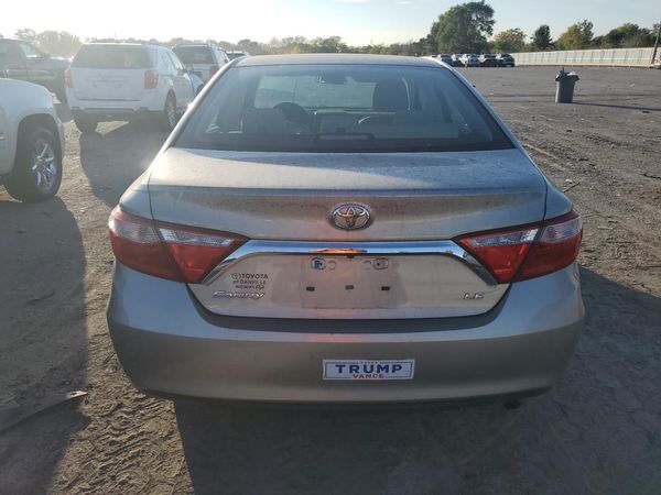2015 TOYOTA CAMRY