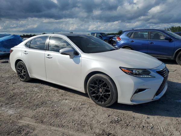 2017 LEXUS ES