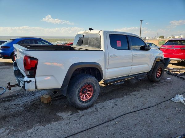 2019 TOYOTA TACOMA SR5