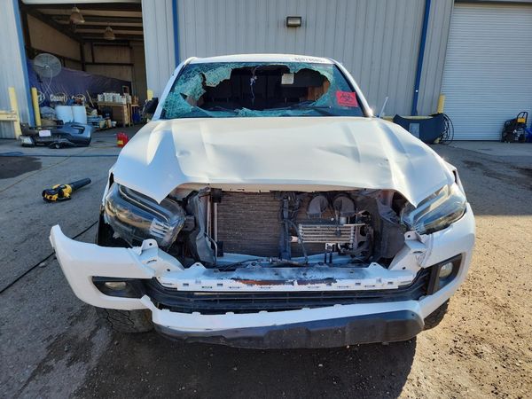 2019 TOYOTA TACOMA SR5