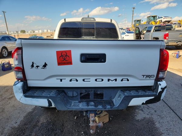 2019 TOYOTA TACOMA SR5