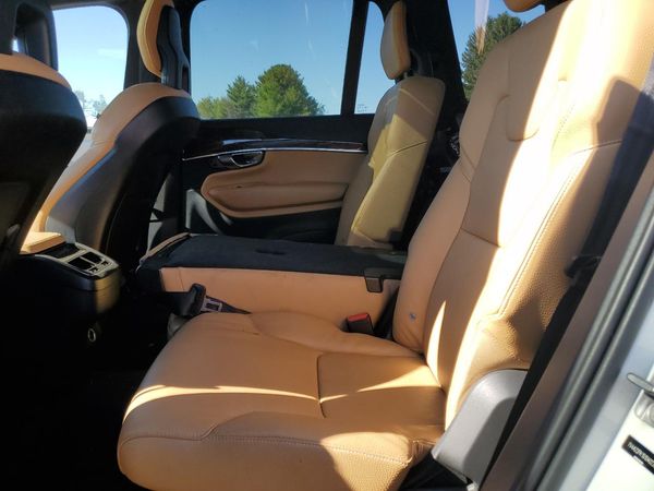 2016 VOLVO XC90 SV42 Momentum