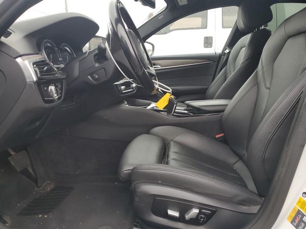 2018 BMW 530E