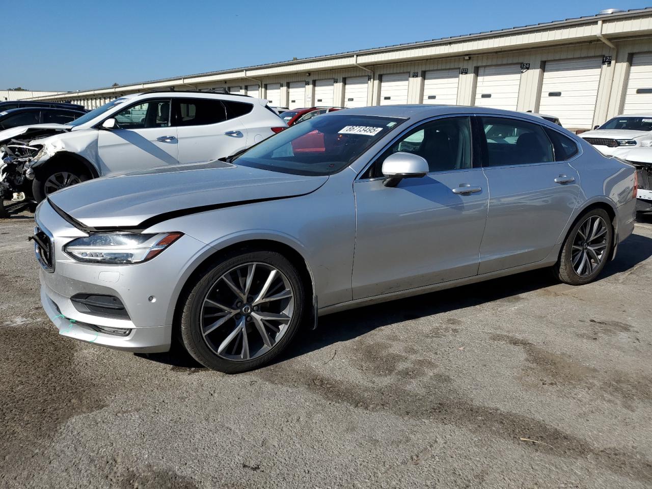 2018 VOLVO S90 Momentum