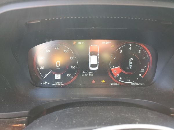2018 VOLVO S90 Momentum