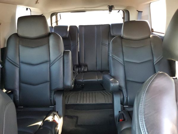 2018 CADILLAC ESCALADE Luxury