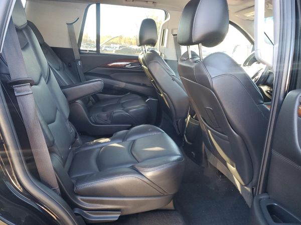 2018 CADILLAC ESCALADE Luxury