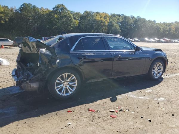 2017 CHRYSLER 300