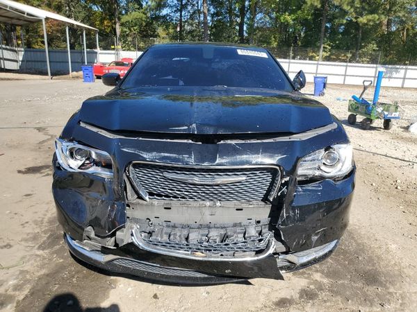 2017 CHRYSLER 300