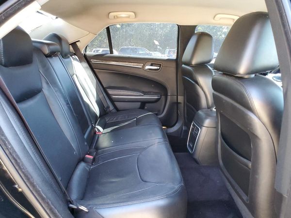 2017 CHRYSLER 300