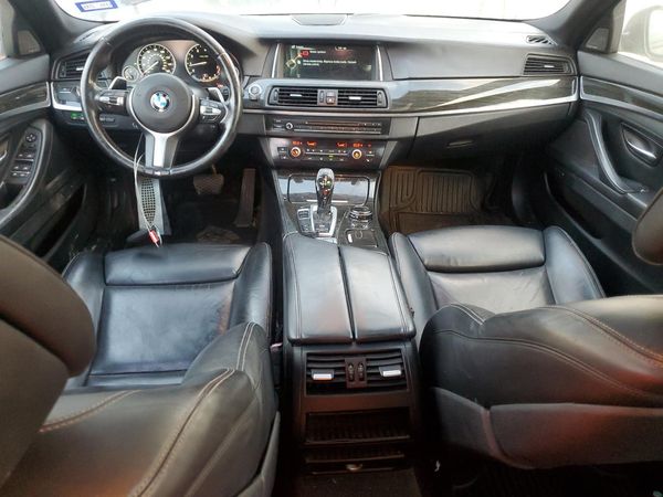 2016 BMW 550