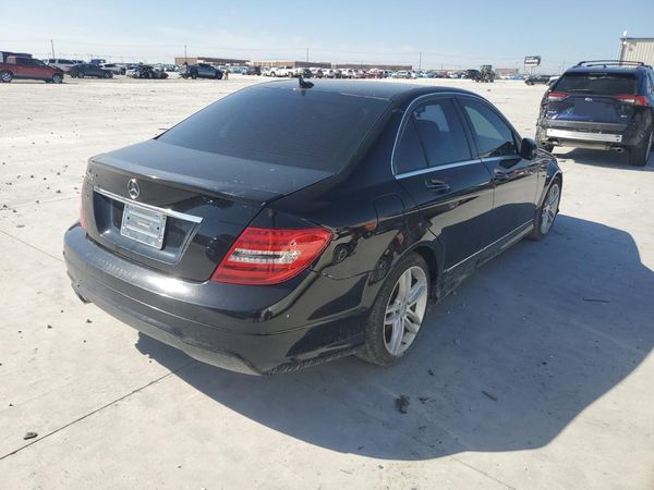 2014 MERCEDES-BENZ C